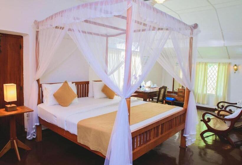 غرفة ديلوكس سرير كينج, Thalpe Walawwa Heritage Villa