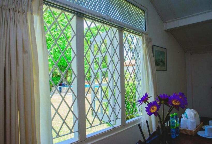 غرفة ديلوكس سرير كينج, Thalpe Walawwa Heritage Villa