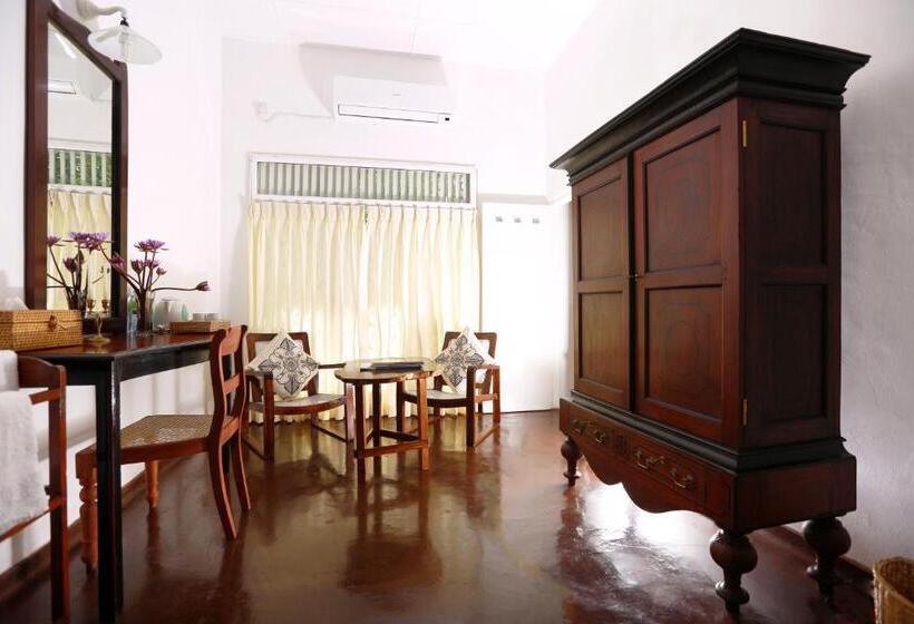 스탠다드 룸 킹사이즈 침대, Thalpe Walawwa Heritage Villa