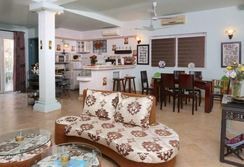 اتاق لوکس با بالکن, An Hoa Residence