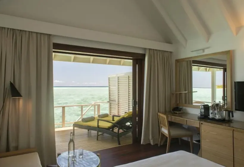 ویلای 1 خوابه, Summer Island Maldives Resort