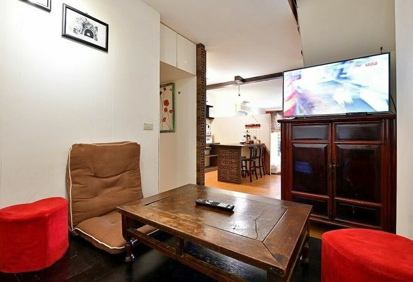 اتاق خانوادگی, Winsor S Hanguan