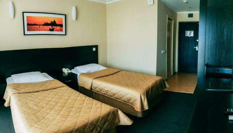 اتاق استاندارد با دسترسی به اسپا, Amran