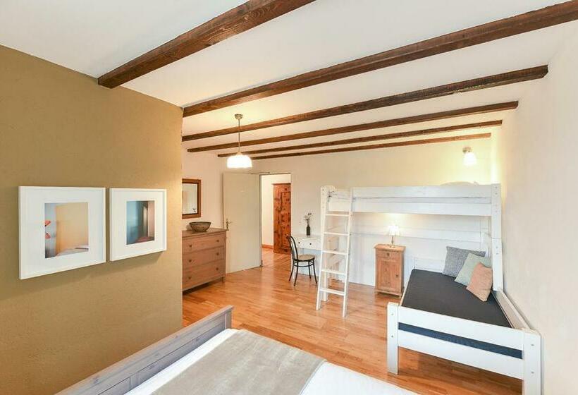 Четырехместный Номер Стандарт, Auberge La Plaine