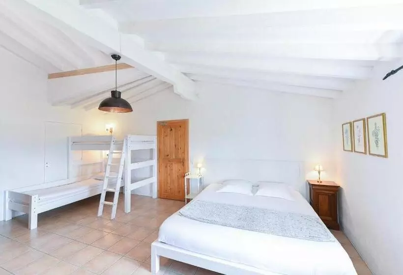 Perhehuone, Auberge La Plaine