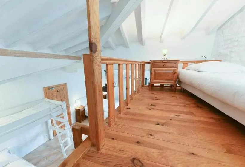 Perhehuone, Auberge La Plaine
