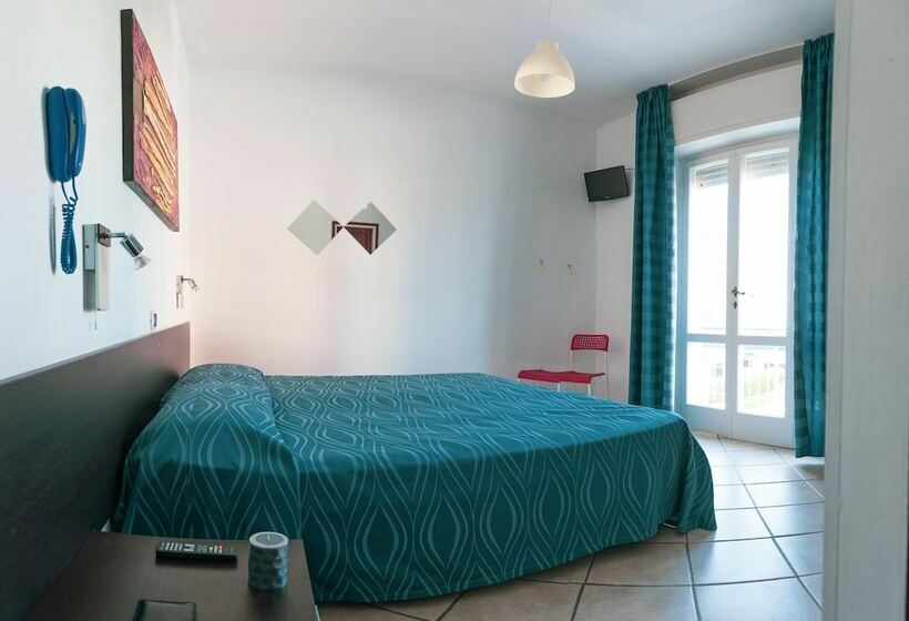 Chambre Basic, Burlamacco