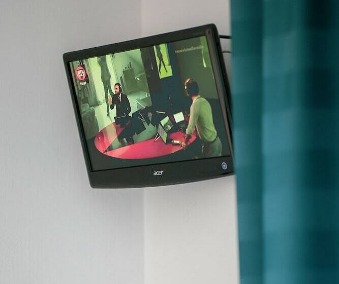 Chambre Basic, Burlamacco