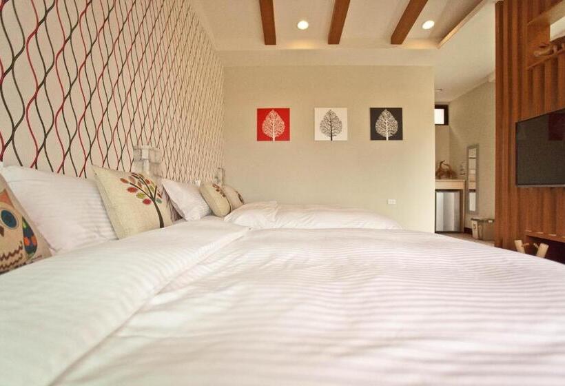 اتاق استاندارد چهار تخته, Li Wu Zuo Cun B&b