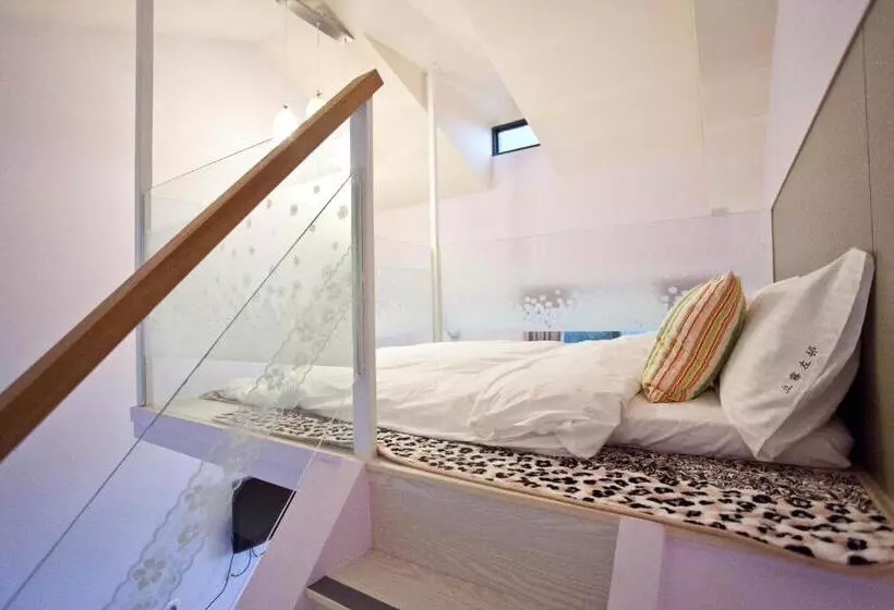 اتاق استاندارد, Li Wu Zuo Cun B&b