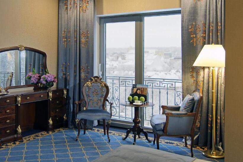 سوییت, Orion Hotel Bishkek