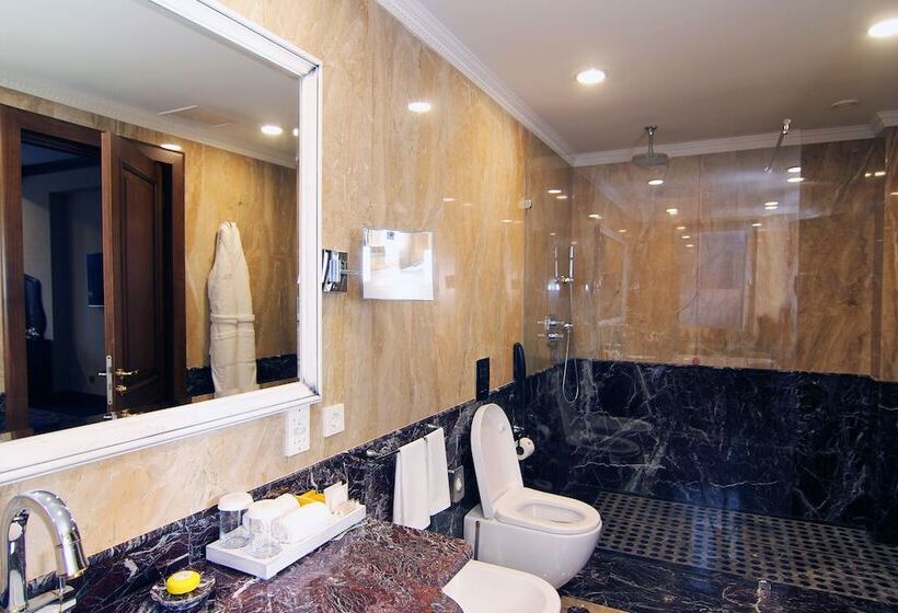 سوییت, Orion Hotel Bishkek