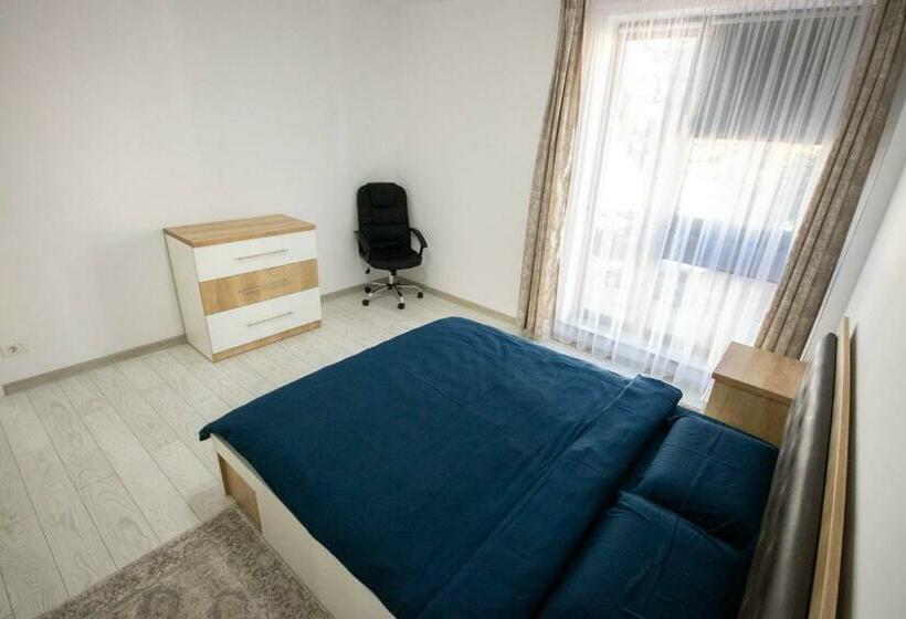 Апартаменты Deluxe 1 Спальня, Downtown Apartments