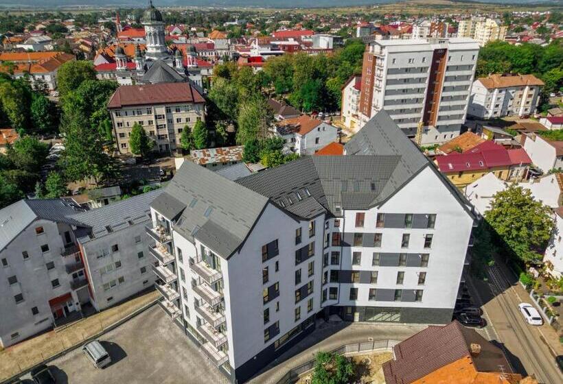Апартаменты 2 Спальни, Downtown Apartments
