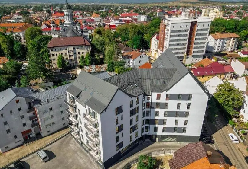 Huoneisto 3 Makuuhuonetta, Downtown Apartments