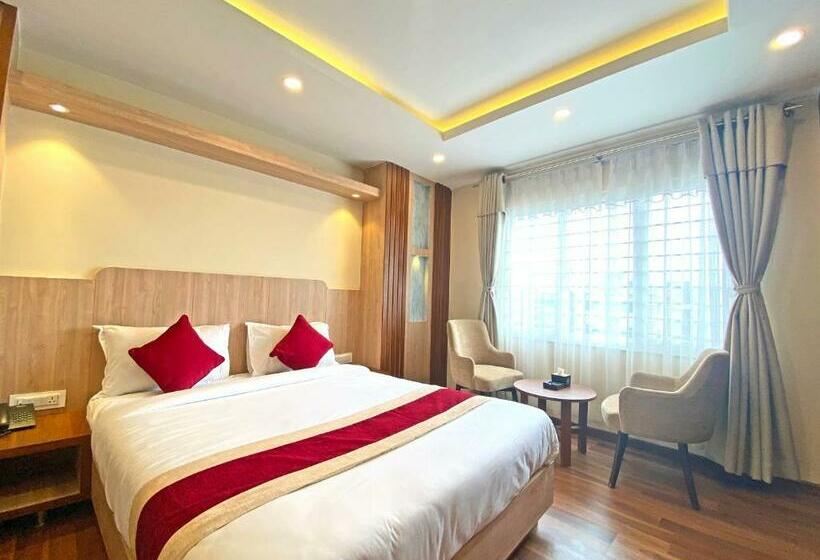 اتاق لوکس یک تخته, Nilakantha