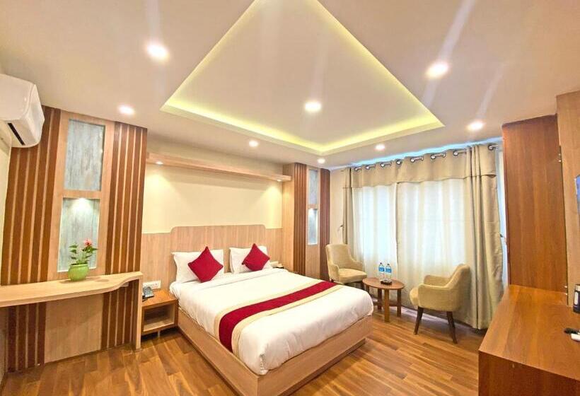 اتاق لوکس یک تخته, Nilakantha