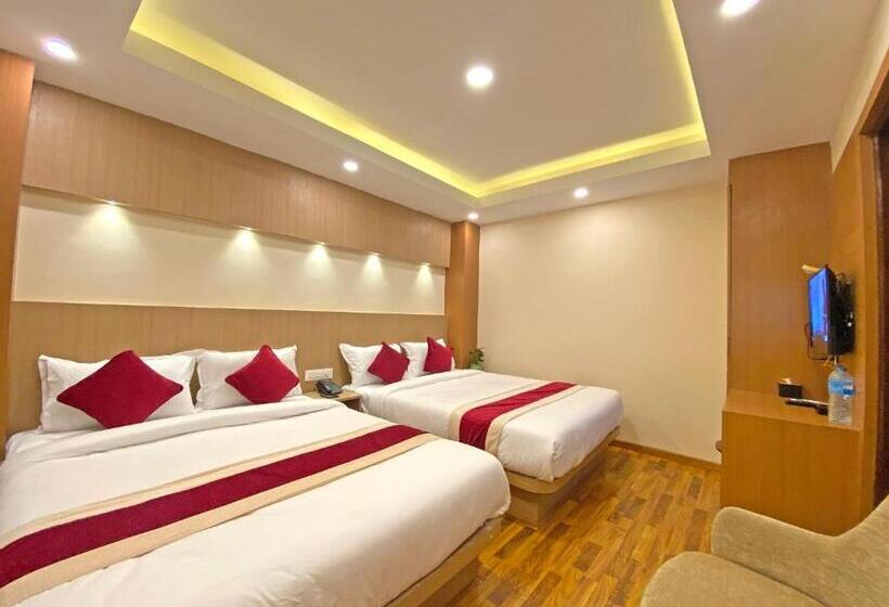 اتاق لوکس چهار تخته, Nilakantha