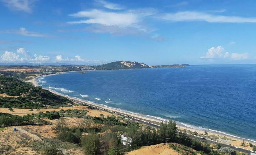 اتاق استاندارد با چشمانداز دریا, Apec Mandala Mũi Né