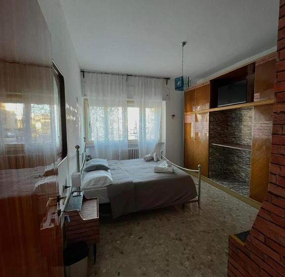 اتاق استاندارد با سرویس بهداشتی مشترک, B&b 814 Fermo