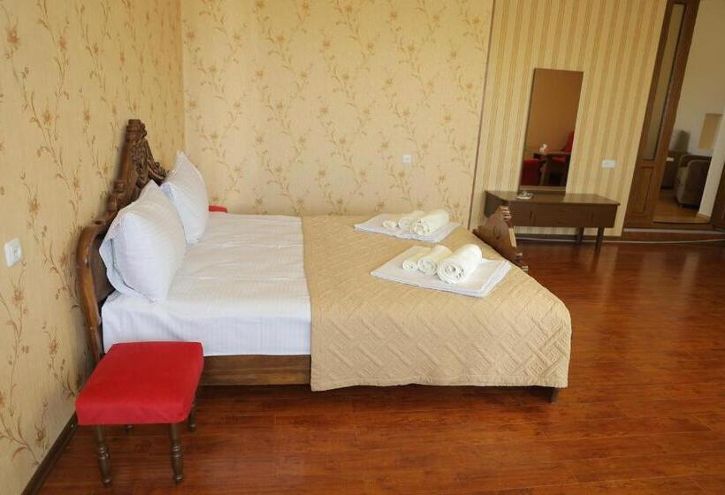 اتاق استاندارد, Gyumri Fountains