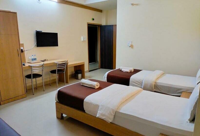 غرفة ديلوكس, Jaysha