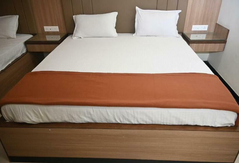 חדר סטנדרט, Pritam Park