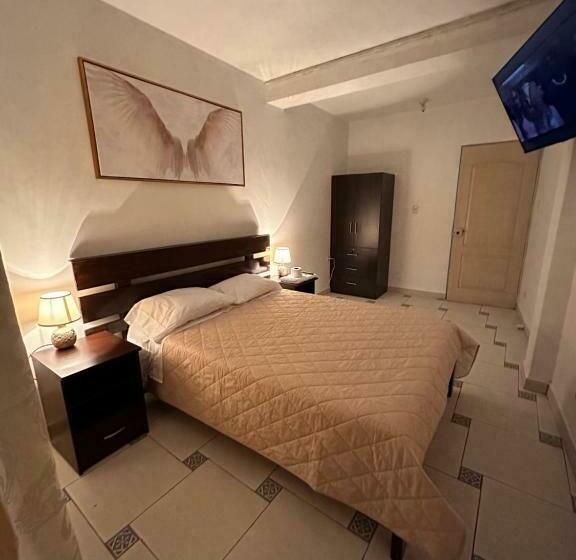 اتاق لوکس, Lux Hotel Boutique