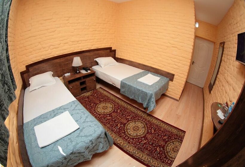 Habitació Estàndard, Star