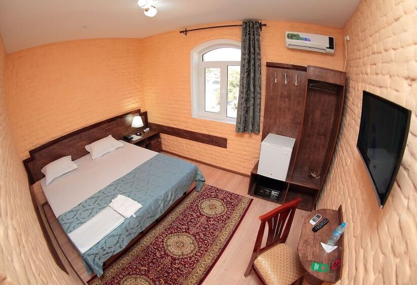 Habitació Estàndard, Star