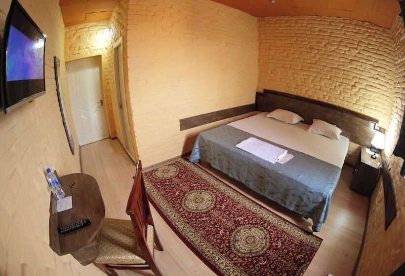 Habitació Estàndard, Star