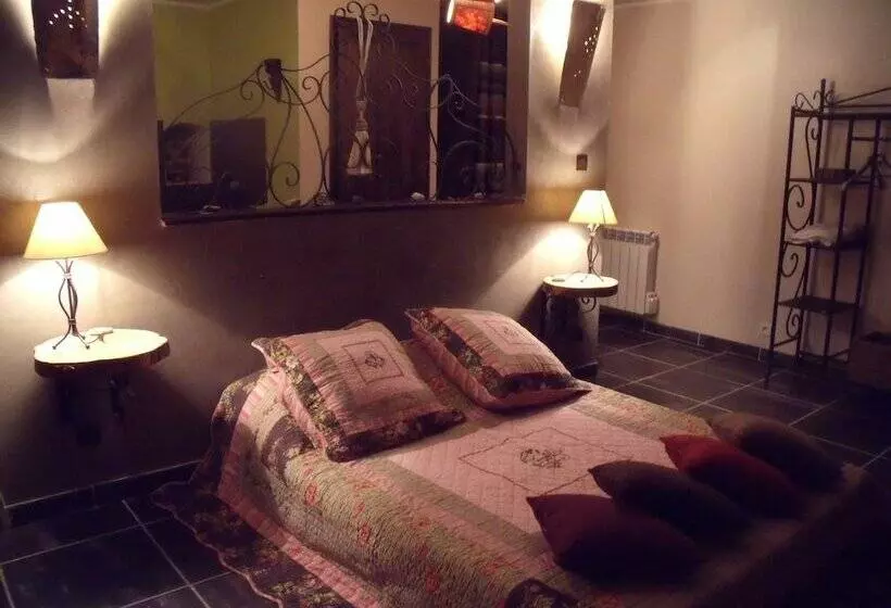 スタンダードルーム, Chambres D Hotes ,hotel ,secret D Une Nuit A Vicq Prės De Onnaing,avec Piscine