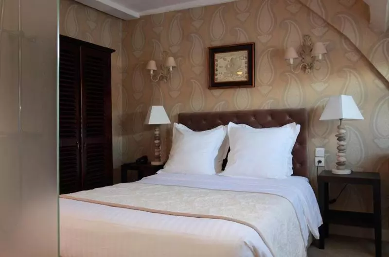 コンフォートルーム, Auberge A La Bonne Idee