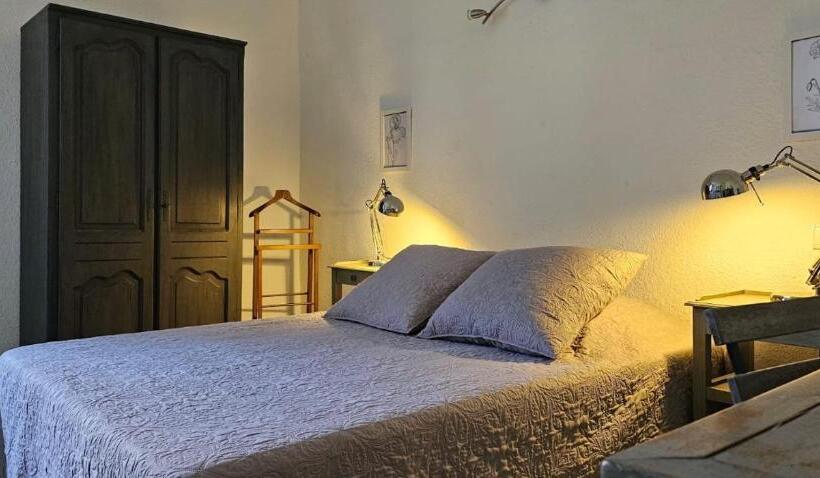 スタンダードルーム, Chez Rosette De Lussan