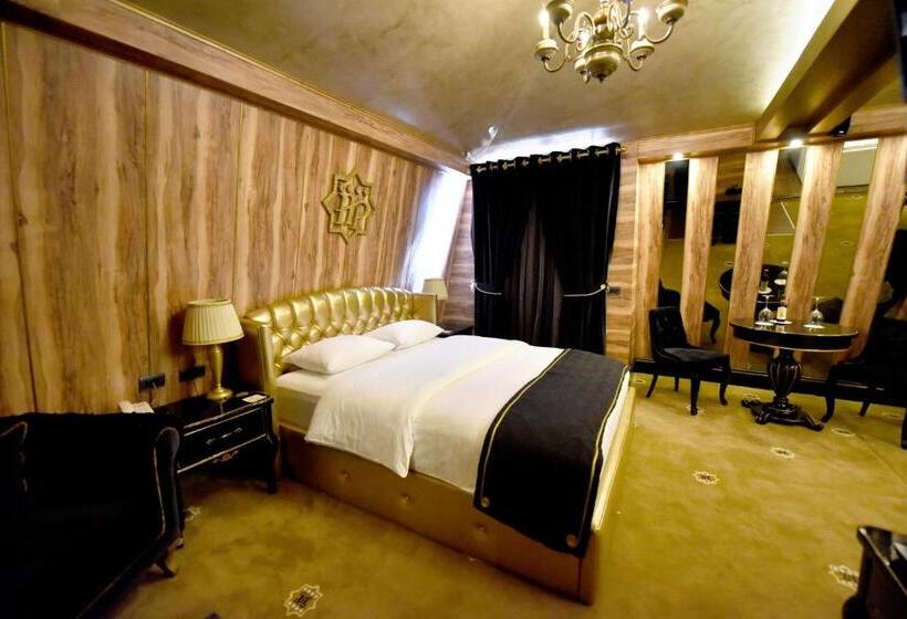 סוויטה נשיאותית, Hymetis Palace