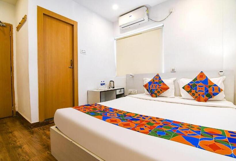 Deluxe Room, Fabhotel Globe Express Nr Ruby Hospital