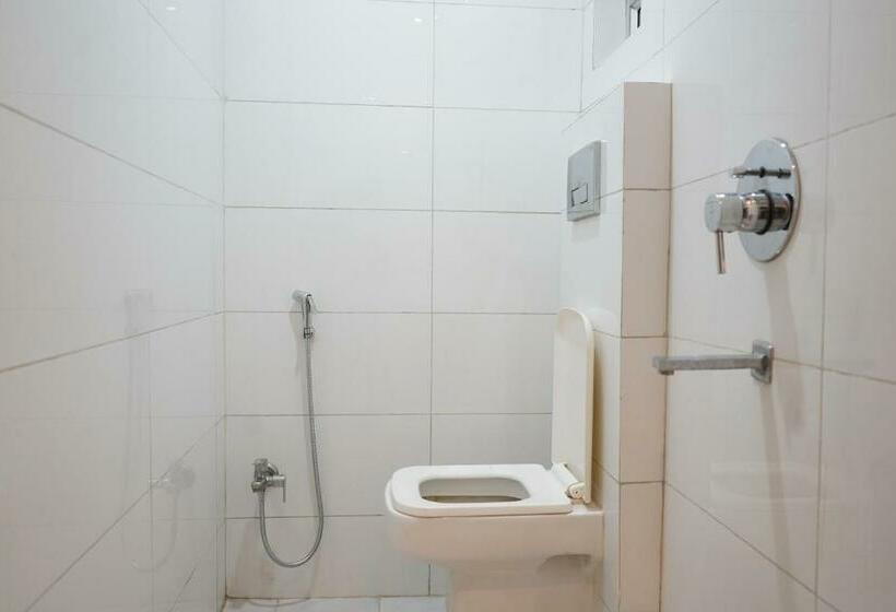 Deluxe Room, Fabhotel Globe Express Nr Ruby Hospital