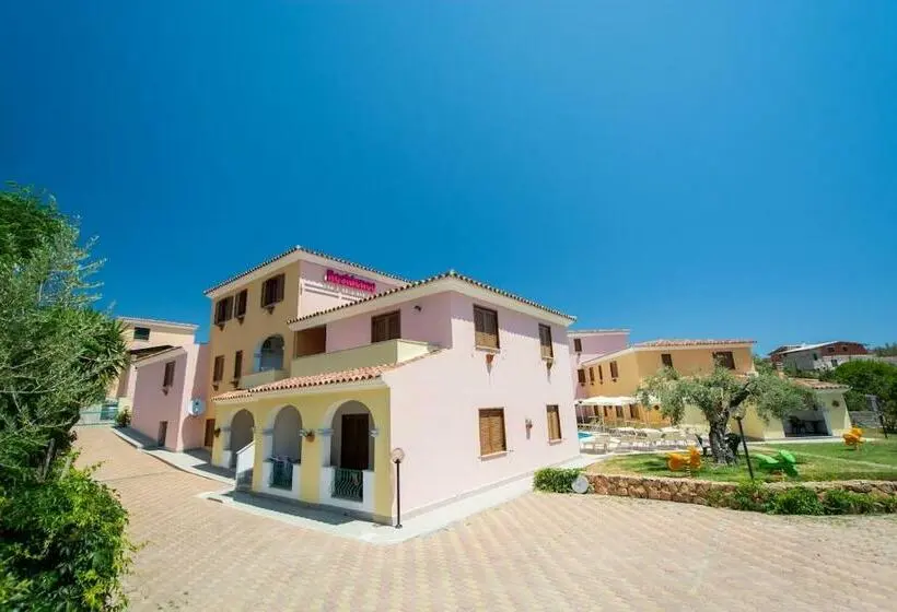 Standard-studio Terassi, Isa   Residence With Swimming Pool In Sos Alinos, Apartments With Air Conditioning And Private Outdo
