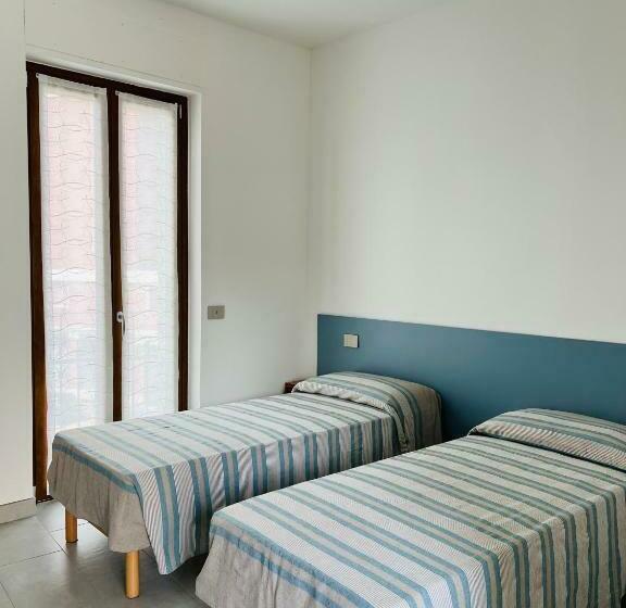 اتاق استاندارد چهار تخته, La Ringhiera