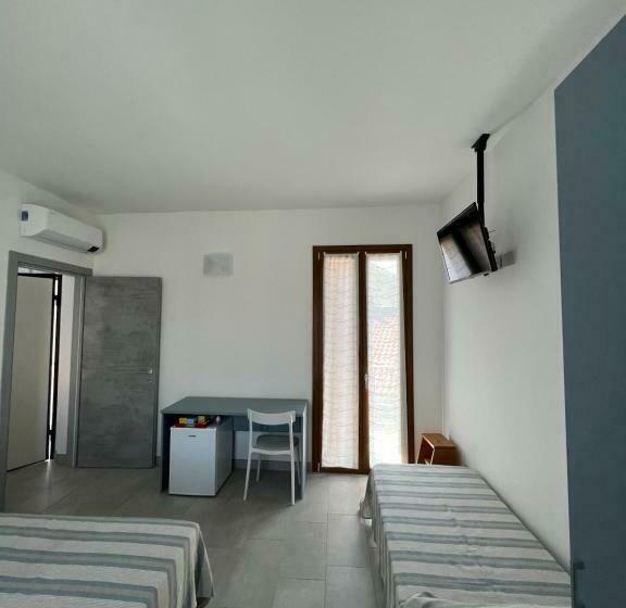 اتاق استاندارد چهار تخته, La Ringhiera