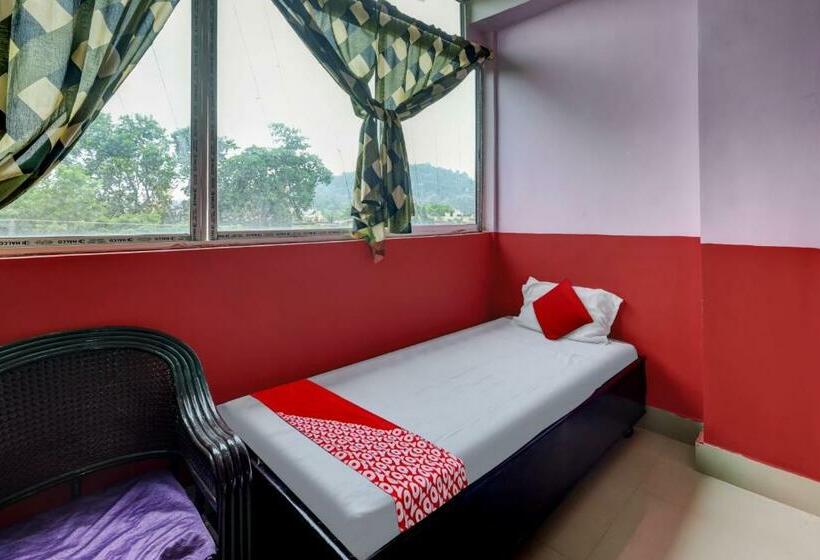 トリプルクラシックルーム, Oyo Flagship Golden Crown Plaza