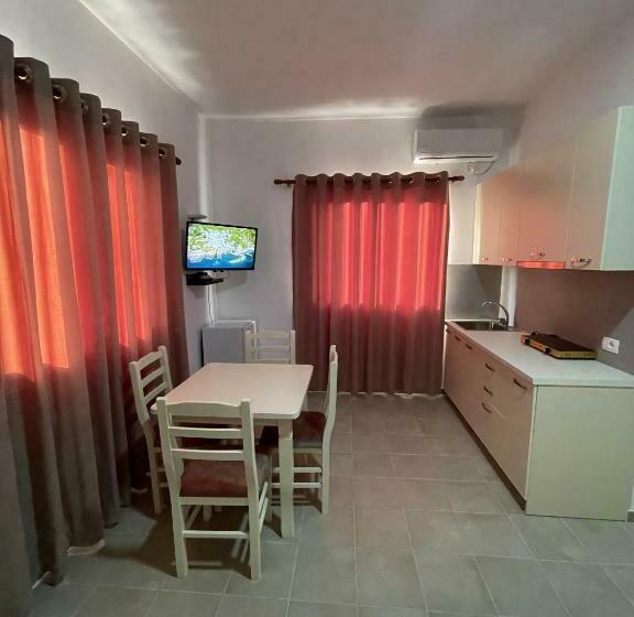 חדר משפחתי נוף להרים, Vila Relax