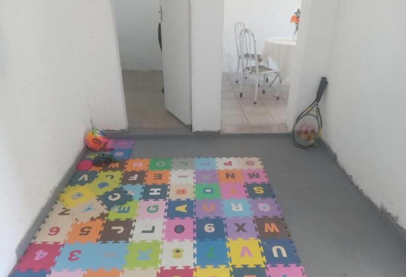 מיטה בחדר משותף, Cama Quarto Compartilhado