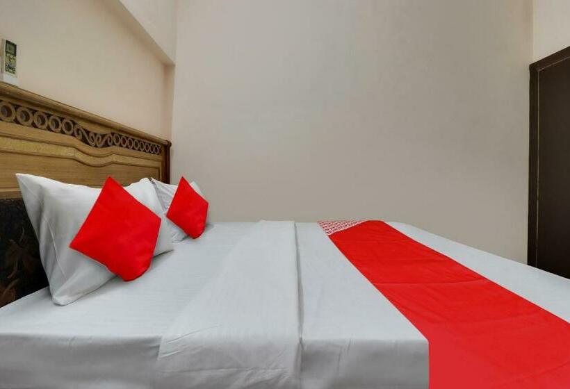 Quarto standard, Oyo Flagship Hotel Royal Villa