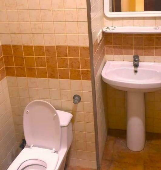 شقة غرفة واحدة, فندق 7c