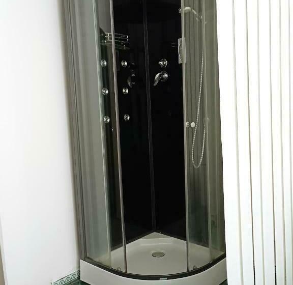 חדר אקונומי, Labe