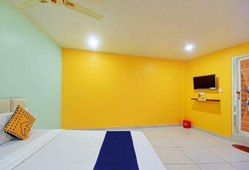 חדר קלאסי לשלושה, Spot On Mahaveer Resort