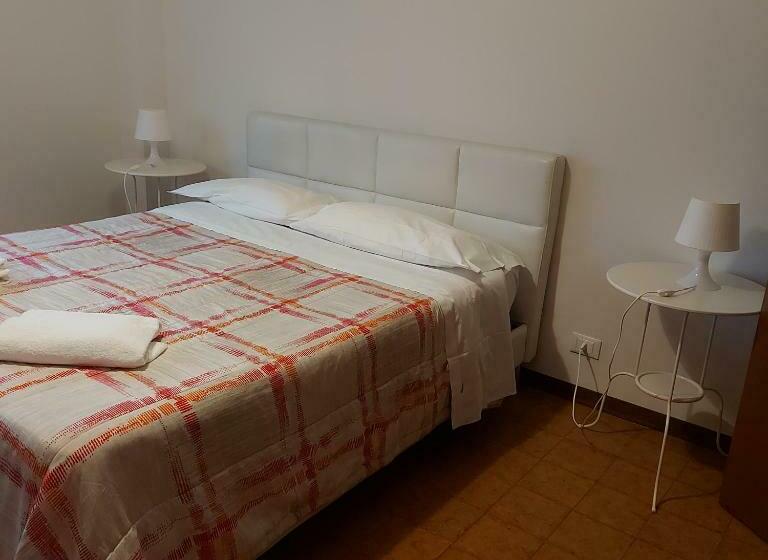 اتاق سوپریور با تخت بزرگ, Fare Bnb   Room Pappagnocca