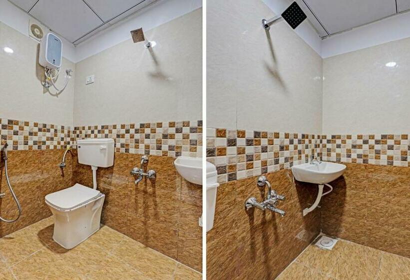 Трехместный Номер Классика, Oyo Flagship Hotel Blueberry Rooms