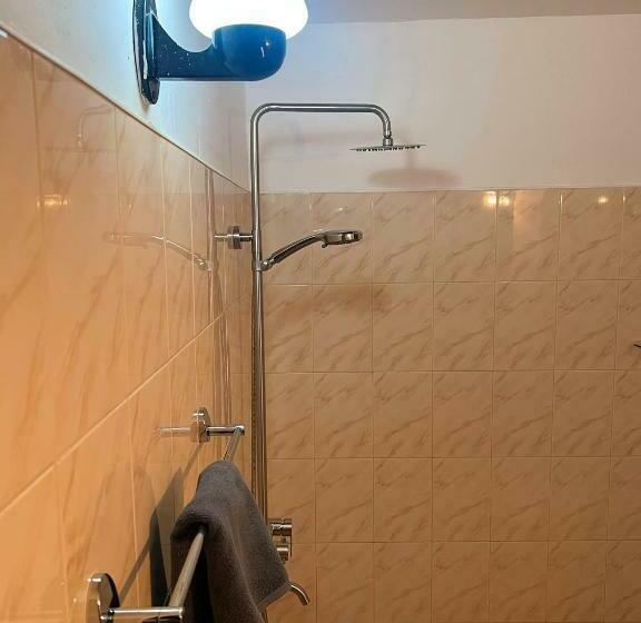 Номер Deluxe с Балконом, Hummus Hostel & Restaurant